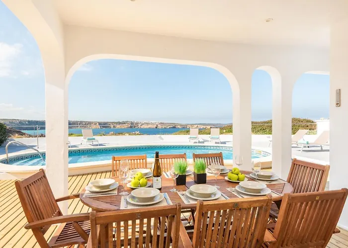 Pilar Villa Es Mercadal