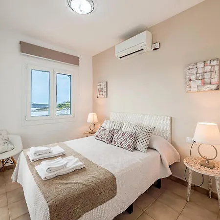 Pilar Frontline With Great Seaviews Close To Free Ac Wifi * إيز ميركاذال