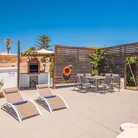 Pilar Frontline With Great Seaviews Close To Free Ac Wifi * إيز ميركاذال