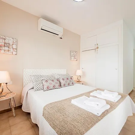 Pilar Frontline With Great Seaviews Close To Free Ac Wifi