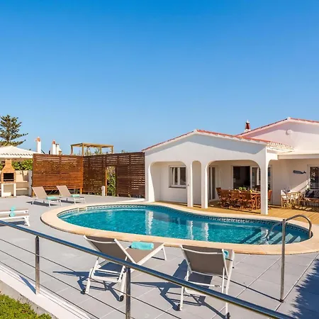 Pilar Villa Es Mercadal