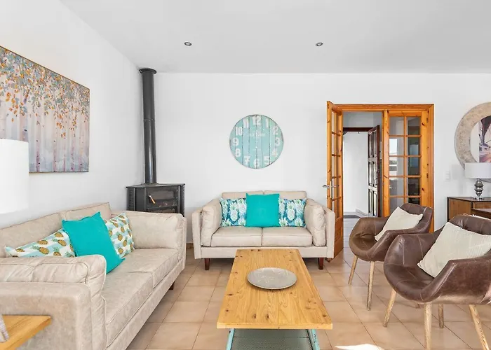 Pilar Villa Es Mercadal